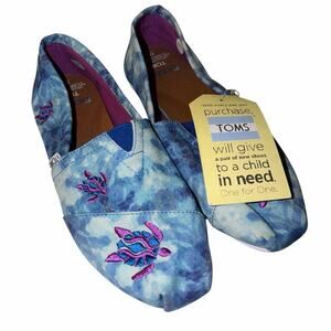 TOMS Women’s Classic Slip-On Shoes – Watercolor Turtles Blue Canvas Size 7.5
